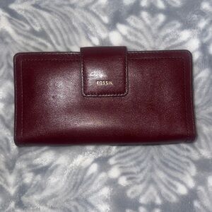 Fossil Women's Deep Red/Burgandy Wallet